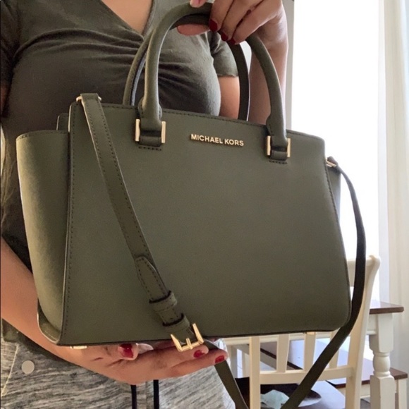 Last one ❗️New MK set 🍭 olive selma & wallet - Picture 3 of 10